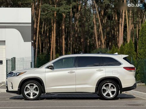 Toyota Highlander 2017 - фото 14