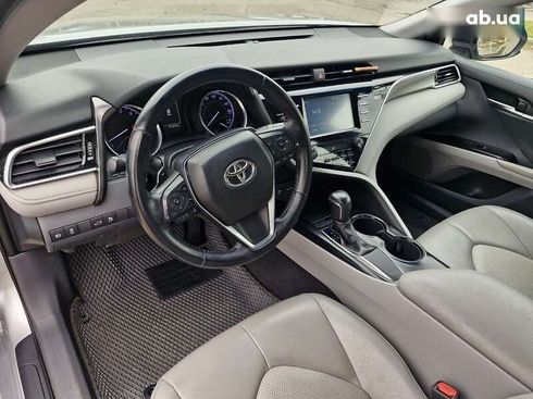 Toyota Camry 2018 - фото 21