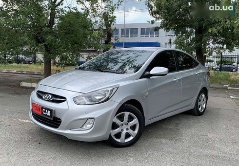 Hyundai Accent 2012 - фото 6