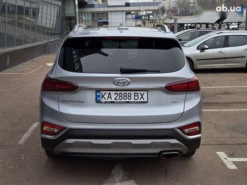Hyundai Santa Fe 2018 - фото 6