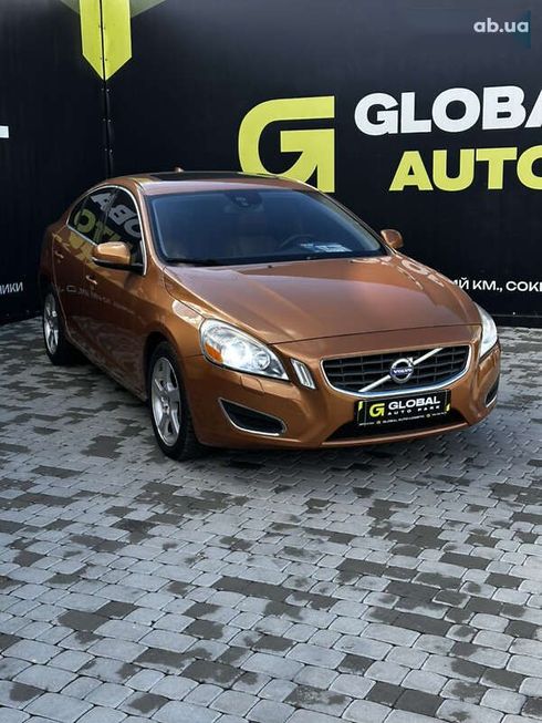 Volvo S60 2013 - фото 2
