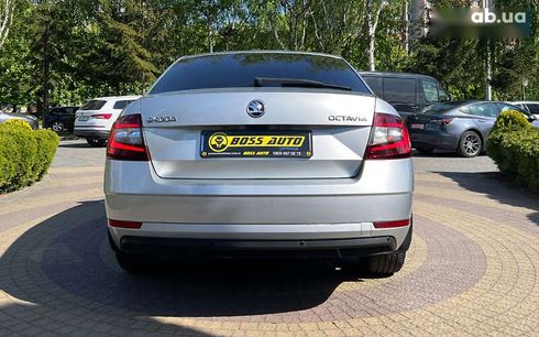 Skoda Octavia 2017 - фото 6