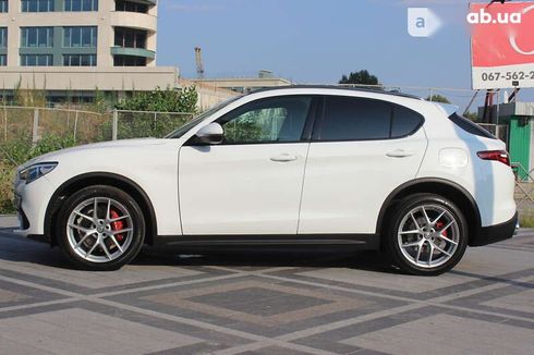 Alfa Romeo Stelvio 2018 - фото 15