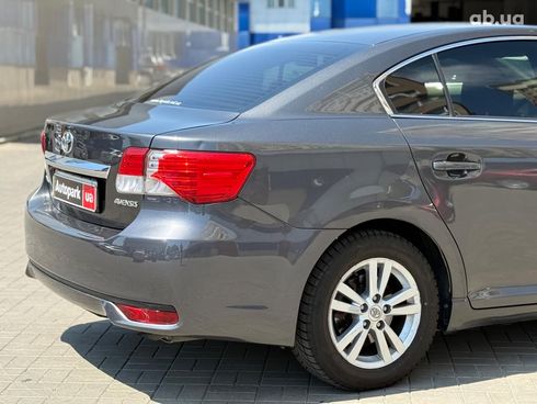 Toyota Avensis 2012 серый - фото 5