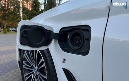 BMW 5 серия 2017 - фото 9