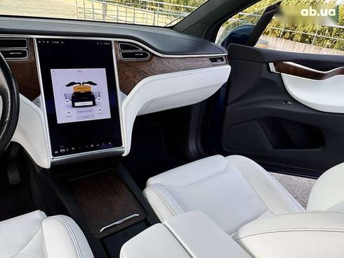 Tesla Model X 2016 - фото 27