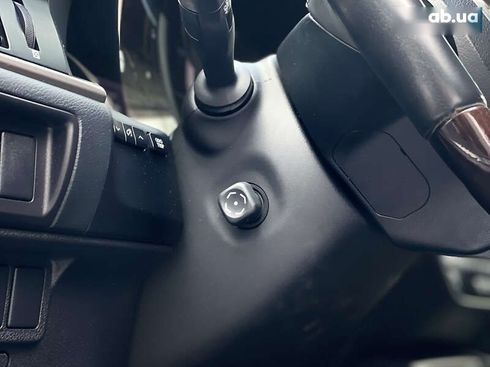 Lexus ES 2016 - фото 29