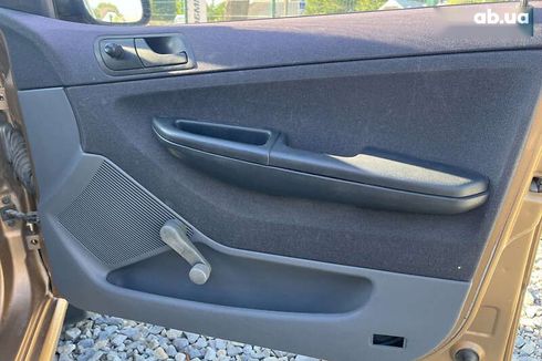 Skoda Fabia 2001 - фото 20