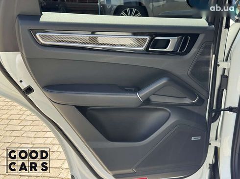 Porsche Cayenne 2018 - фото 24