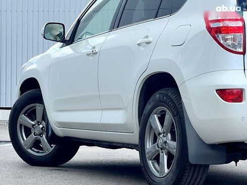 Toyota RAV4 2012 - фото 17