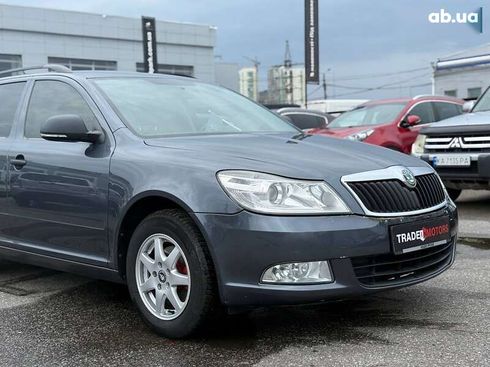 Skoda Octavia 2011 - фото 2