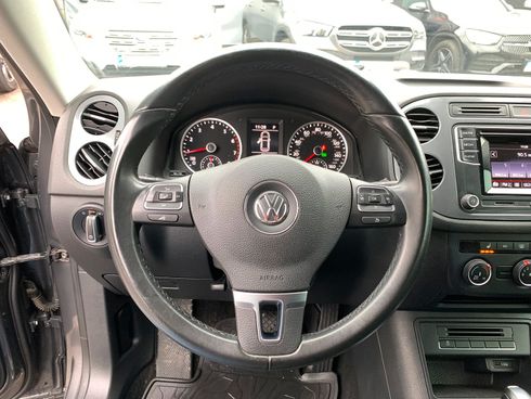 Volkswagen Tiguan 2015 серый - фото 28