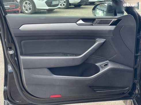 Volkswagen Passat 2019 - фото 20
