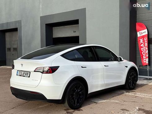 Tesla Model Y 2023 - фото 10