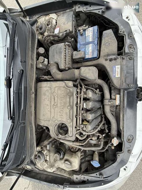 Hyundai Sonata 2010 - фото 24
