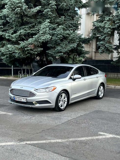 Ford Fusion 2017 - фото 10