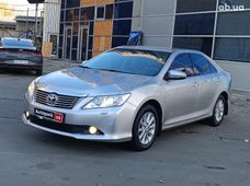 Продаж вживаних Toyota Camry 2012 року - купити на Автобазарі