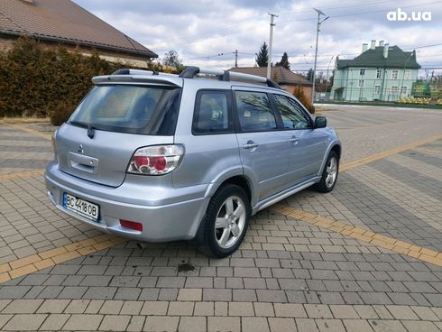 Mitsubishi Outlander 2008 серебристый - фото 17