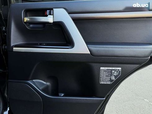 Toyota Land Cruiser 2020 - фото 29