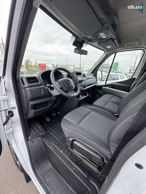 Opel Movano 2020 - фото 11