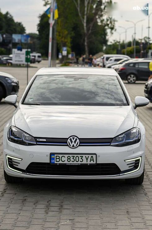 Volkswagen e-Golf 2019 - фото 19