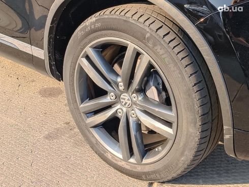 Volkswagen Touareg 2011 черный - фото 6