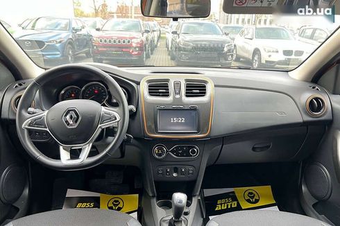 Renault Sandero 2017 - фото 16