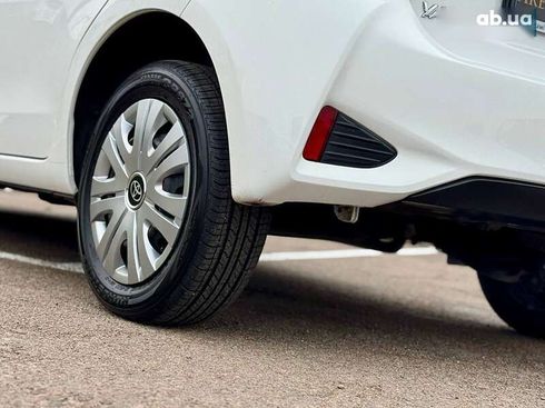 Toyota Yaris 2017 - фото 19