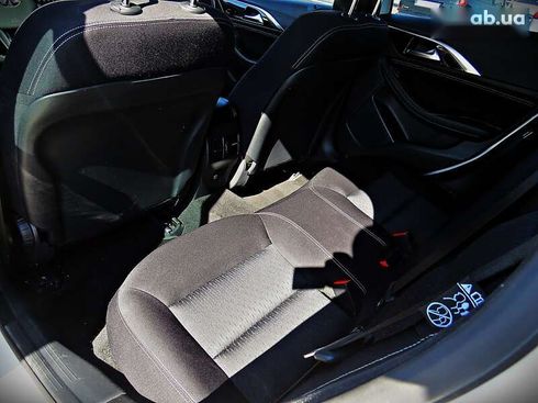 Infiniti Q30 2017 - фото 14