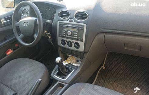 Ford Focus 2005 серый - фото 10