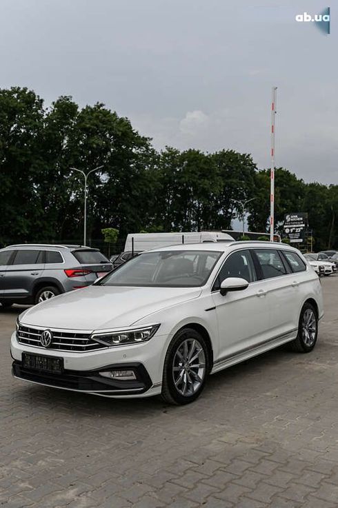 Volkswagen Passat 2020 - фото 13