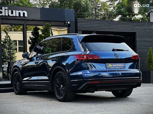 Volkswagen Touareg 2019 - фото 18