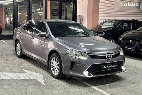 Toyota Camry 2016 - фото 6