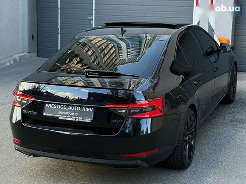 Skoda Superb 2020 - фото 19