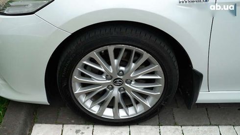 Toyota Camry 2019 - фото 11