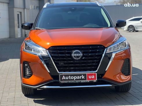 Nissan Kicks 2023 оранжевый - фото 3