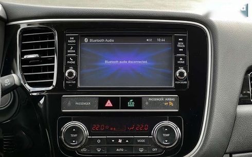 Mitsubishi Outlander 2019 - фото 15