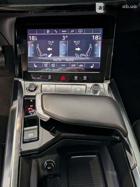 Audi E-Tron 2022 - фото 29