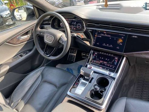 Audi Q8 2021 - фото 11