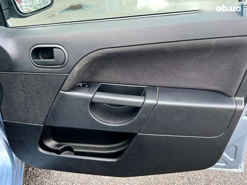 Ford Fiesta 2006 - фото 25