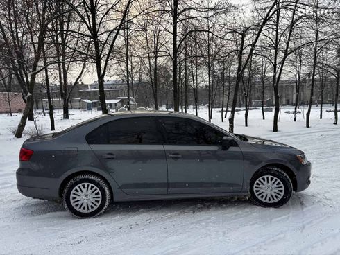 Volkswagen Jetta 2012 серый - фото 6