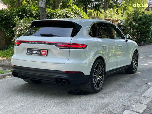 Porsche Cayenne 2021 белый - фото 7