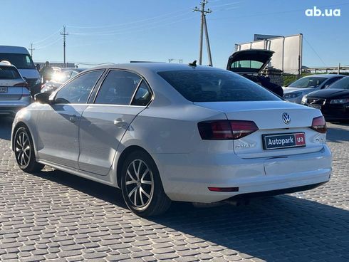 Volkswagen Jetta 2016 белый - фото 5