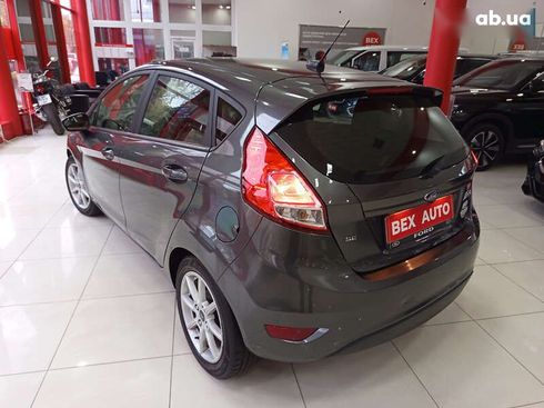 Ford Fiesta 2019 - фото 4