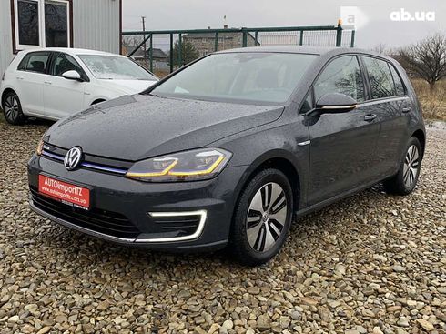 Volkswagen e-Golf 2020 - фото 10