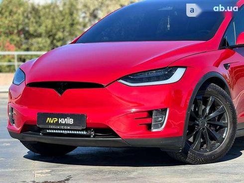 Tesla Model X 2019 - фото 17