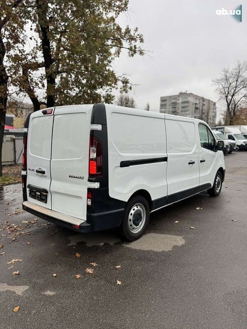 Renault Trafic 2021 - фото 11