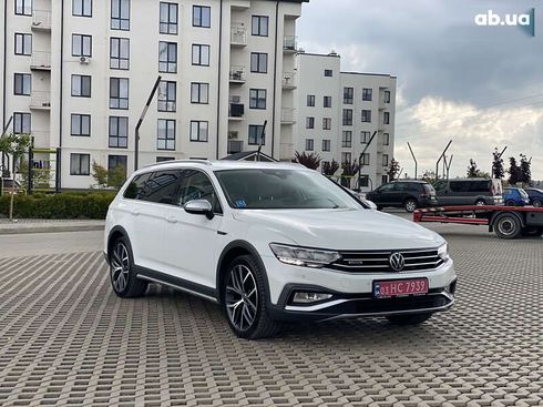 Volkswagen passat alltrack 2020 - фото 14