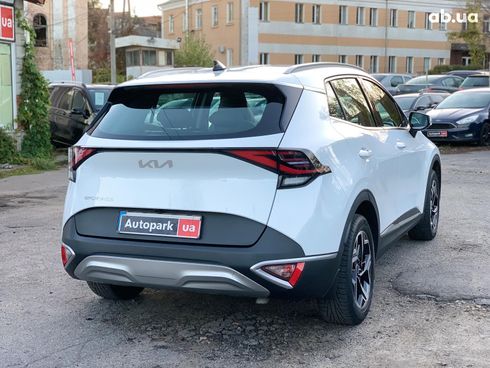 Kia Sportage 2023 белый - фото 5