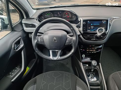 Peugeot 2008 2017 белый - фото 60